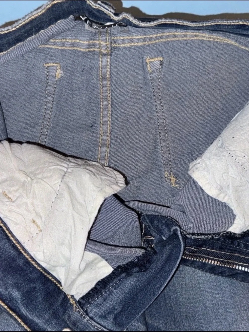 Venus Jeans Embroidered Floral Hem Size 8 Retro 70s Vintage Inspired Preppy - Picture 6 of 7
